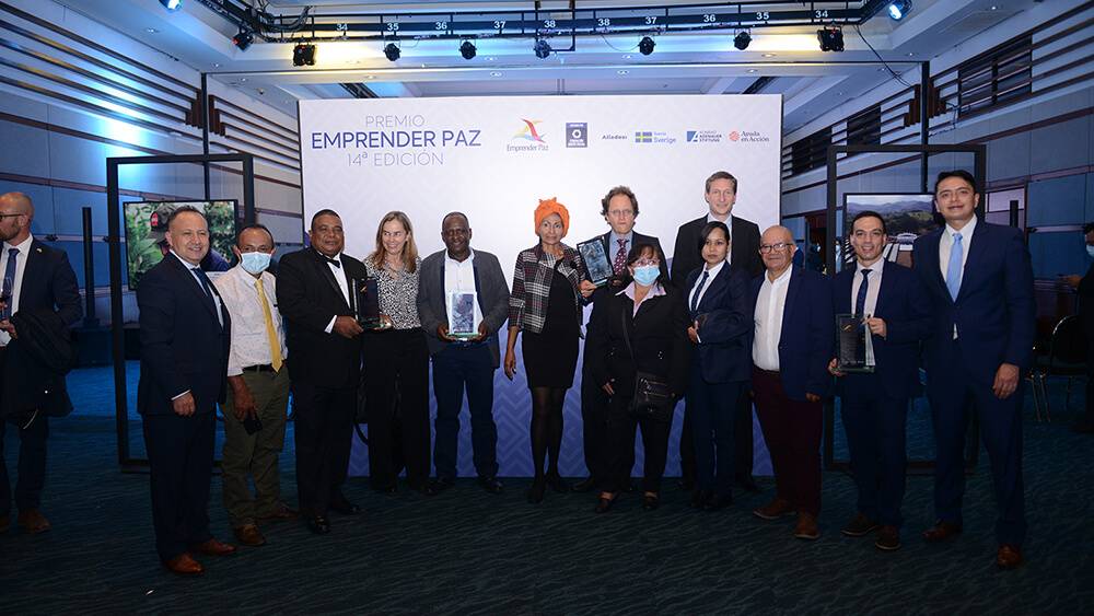Premio Emprender Paz reconoce iniciativas que aportan desarrollo y  bienestar